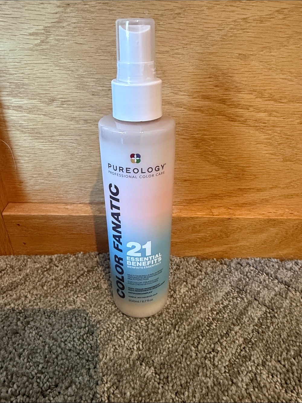 Pureology Color Fanatic Leave-In Treatment Spray - White/Light Blue